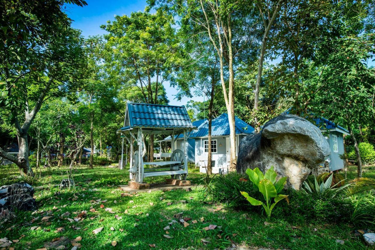 Ivy Cottage By Qiu Муаклек Экстерьер фото